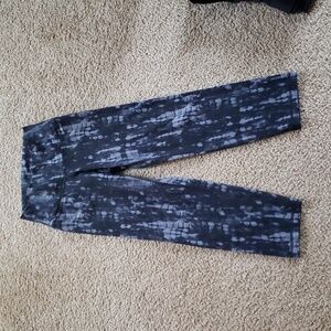 Old Navy active small tie dye crop capri balance legging go dry